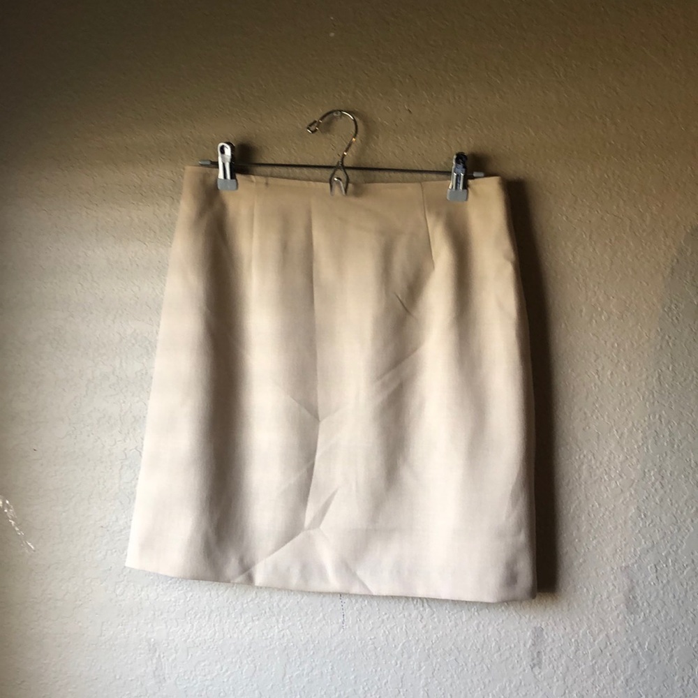 Vintage 90’s Tan Straight Short Skirt Juniors Size 9/10